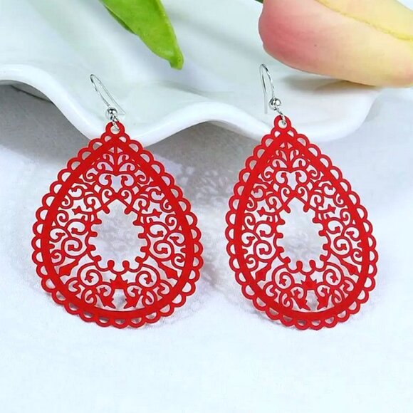 Color Glee Jewelry - Ophelia Filigree Teardrop Water Drop Dangle Earrings Sweet Red Gift Packaged